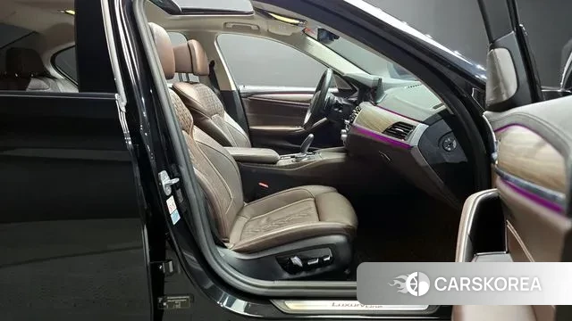 BMW 5 Series (G30) id 3356751 из Кореи 20