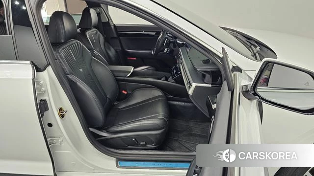 Hyundai Grandeur (GN7) id 4292212 из Кореи 30