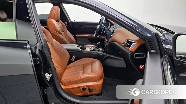 Maserati Ghibli id 3233834 из Кореи 20