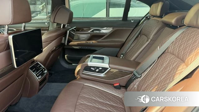 BMW 7 Series (G11) id 3839630 из Кореи 20