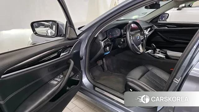 BMW 5 Series (G30) id 3060023 из Кореи 20