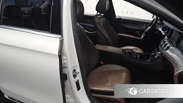 Mercedes-Benz E-Class W213 id 3698600 из Кореи 20