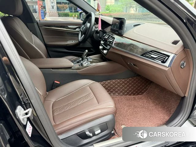 BMW 5 series id 4257370 из Китая 18