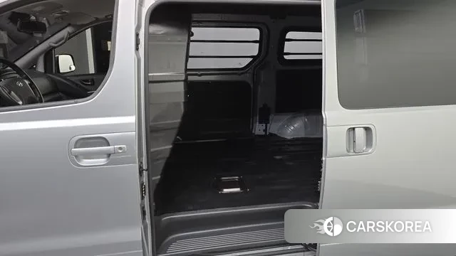 Hyundai The New Grand Starex id 3095765 из Кореи 20