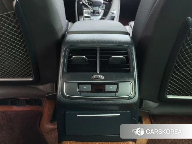 Audi A4L id 4215205 из Китая 19