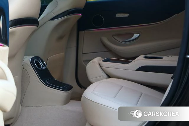 Mercedes-Benz E-class PHEV id 4300440 из Китая 24