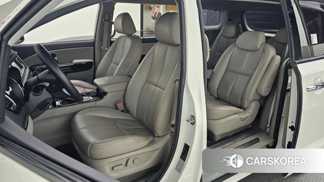 Kia The New Carnival id 4496876 из Кореи 30
