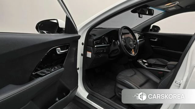 Kia Niro EV id 4293656 из Кореи 36