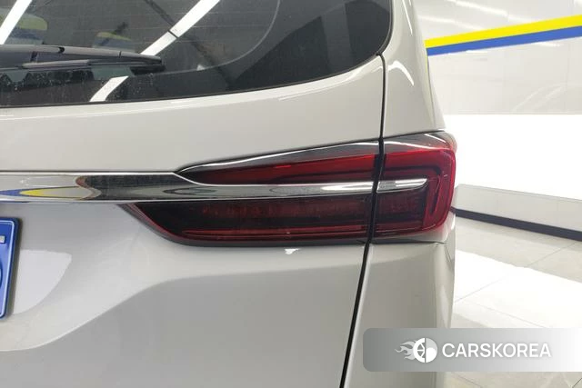 Buick GL8 id 4215184 из Китая 17