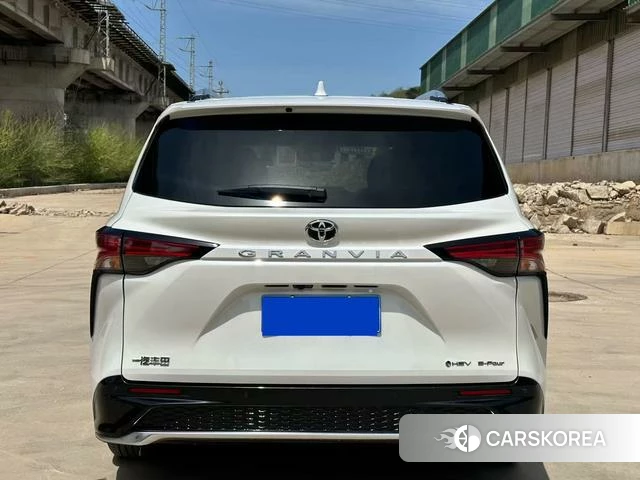 Toyota Grevia id 4257943 из Китая 10