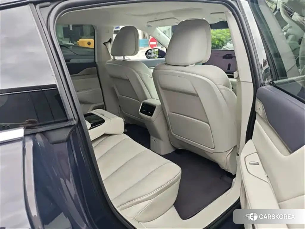 Buick Extreme L7 id 4576858 из Китая 17