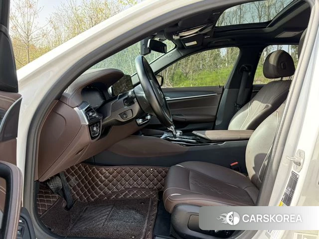 BMW 5 series PHEV id 4261371 из Китая 11