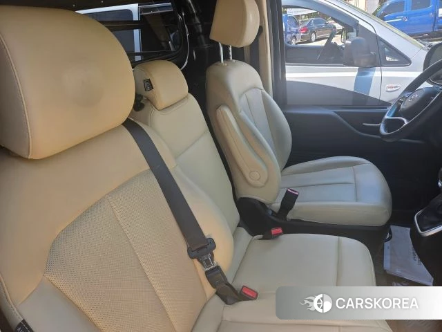 Hyundai Staria id 4381779 из Кореи 19