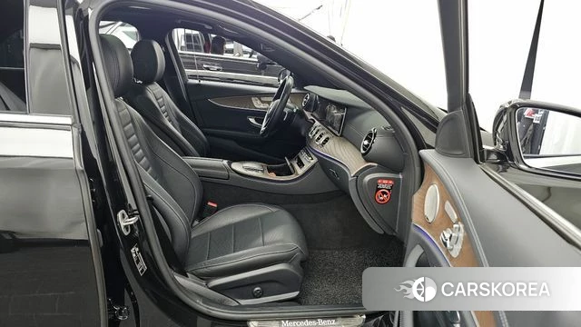Mercedes-Benz E-Class W213 id 4303543 из Кореи 32
