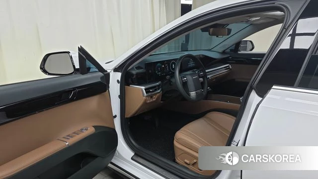 Hyundai Grandeur Hybrid (GN7) id 4640603 из Кореи 31