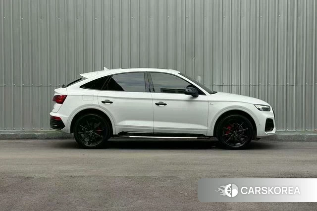 Audi Q5L Sportback id 4213848 из Китая 26