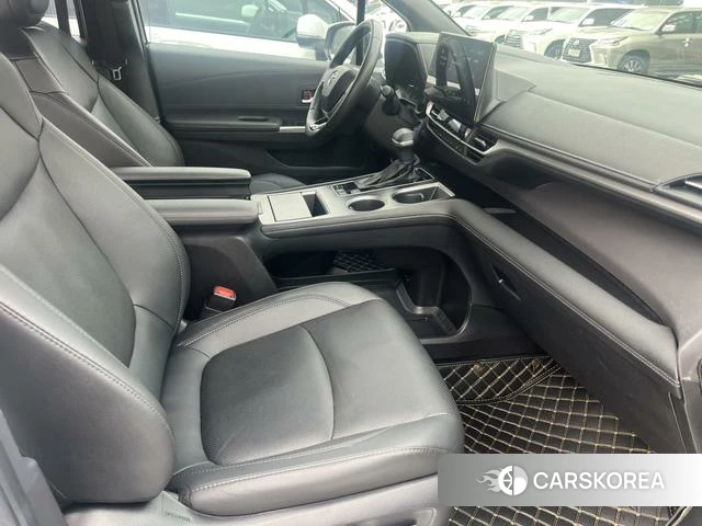 Toyota Saina id 4260989 из Китая 22