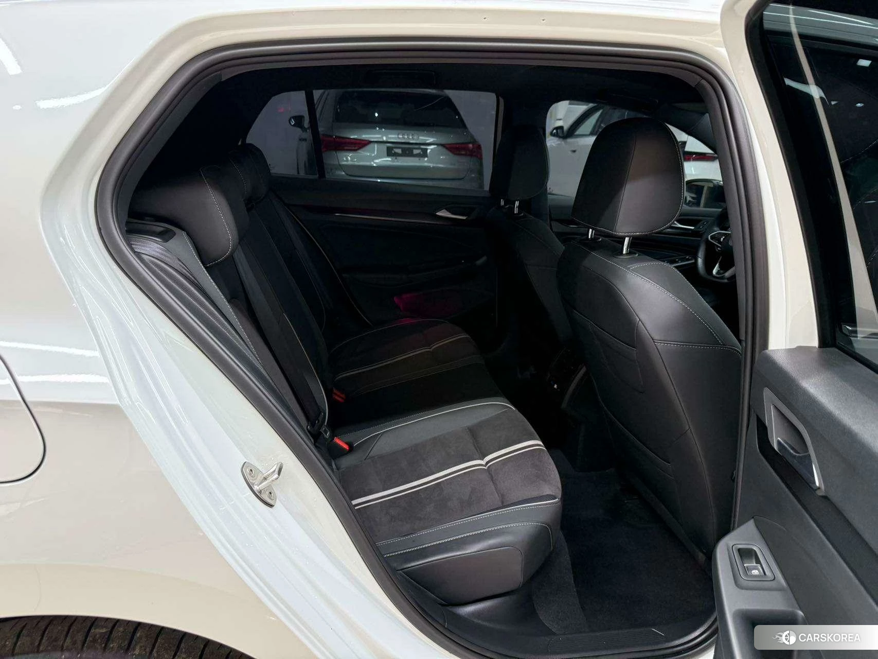 Volkswagen Golf id 4454165 из Китая 23