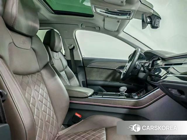 Audi A8 id 4263681 из Китая 17