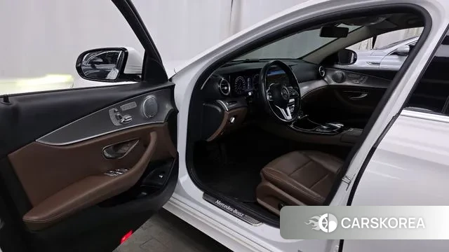 Mercedes-Benz E-Class W213 id 3709102 из Кореи 20