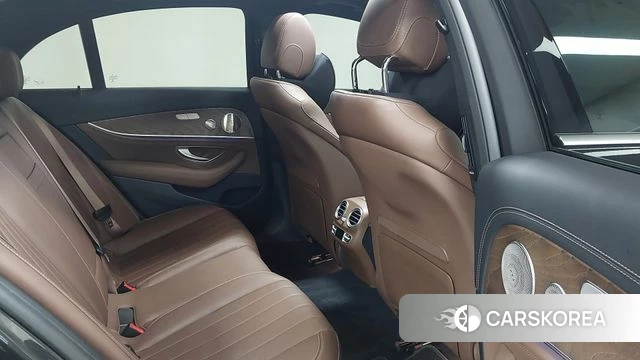 Mercedes-Benz E-Class W213 id 3923260 из Кореи 17