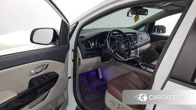 Kia The New Carnival id 3368977 из Кореи 20