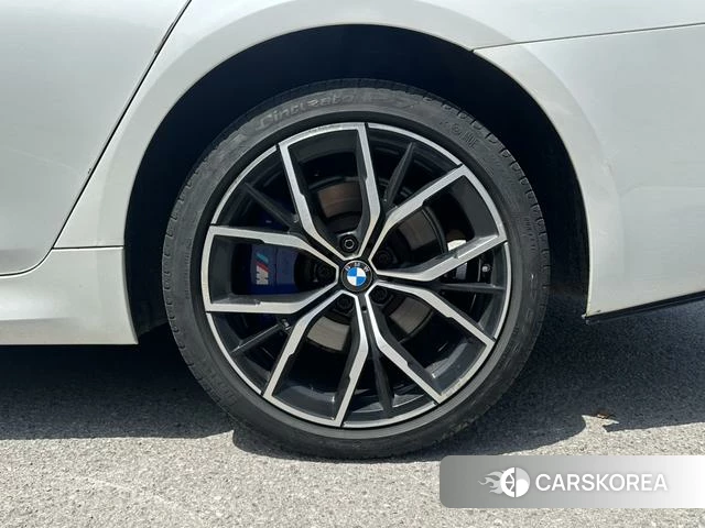 BMW 5 series id 4272120 из Китая 17