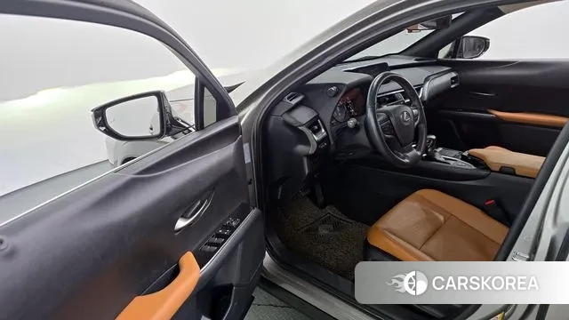 Lexus UX250h id 3778713 из Кореи 20