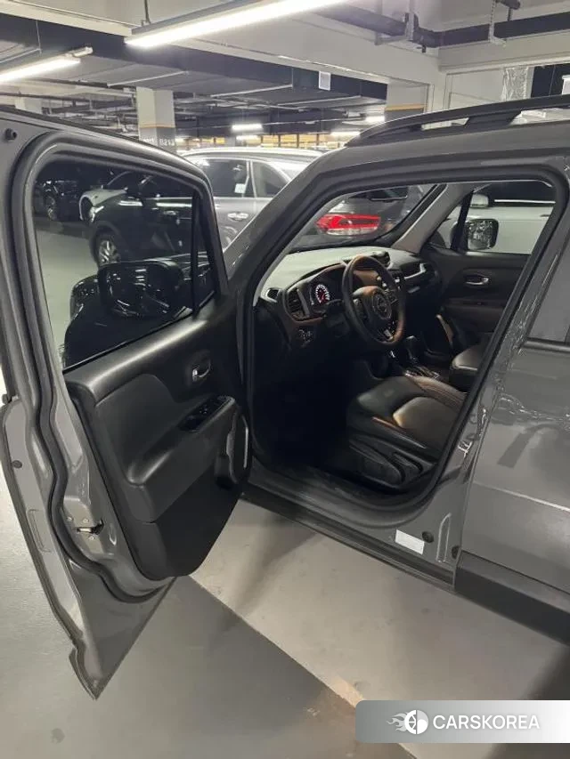 Jeep Renegade id 3518873 из Кореи 12