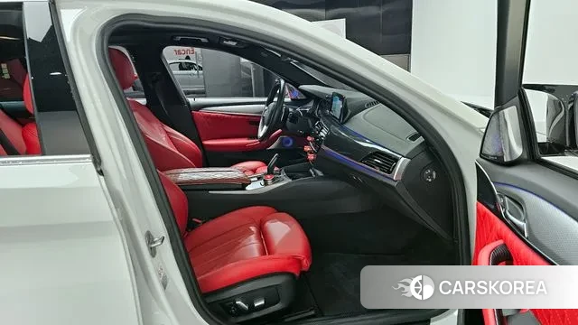 BMW 5 Series (G30) id 3494617 из Кореи 20