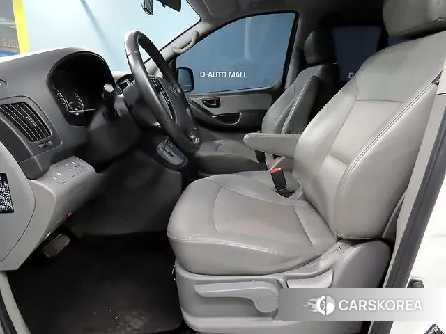 Hyundai The New Grand Starex id 3259687 из Кореи 13