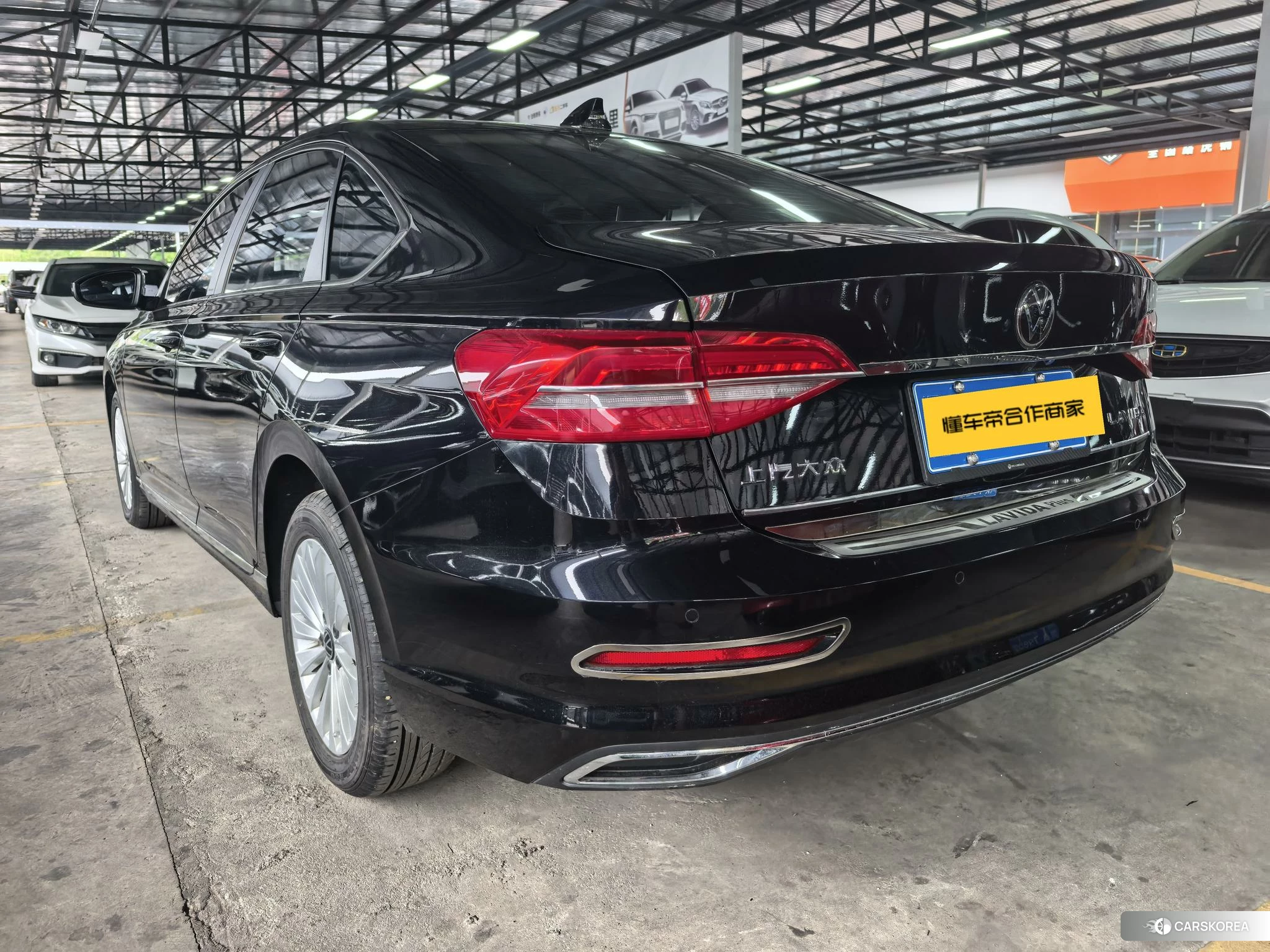Volkswagen Lavida id 4513739 из Китая 17
