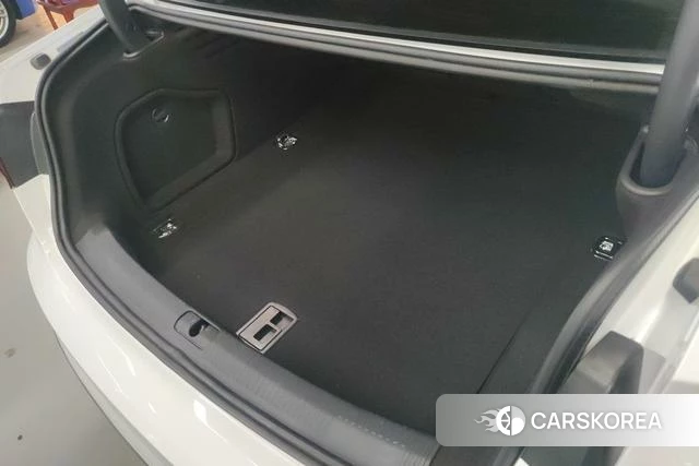 Audi A4L id 4265114 из Китая 17