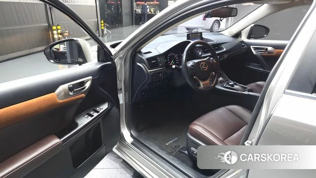 Lexus CT200h id 3867469 из Кореи 20