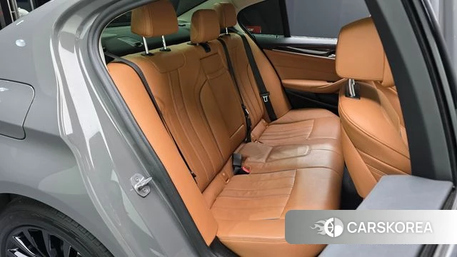 BMW 5 Series (G30) id 4769550 из Кореи 33