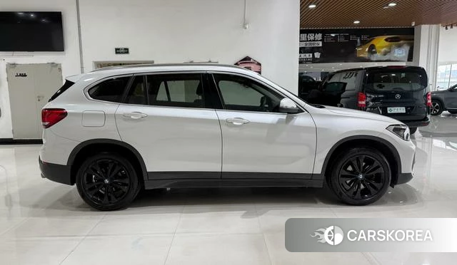 BMW X1 id 4240134 из Китая 18