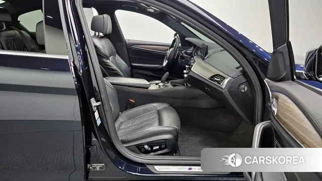 BMW 5 Series (G30) id 3470065 из Кореи 20