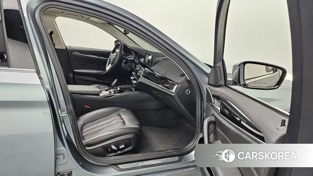 BMW 5 Series (G30) id 3368698 из Кореи 20