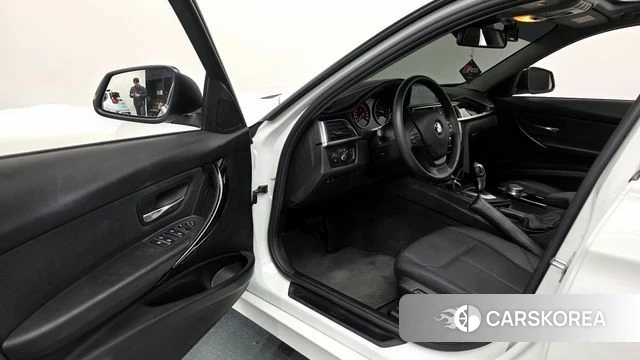 BMW 3 Series (F30) id 3905943 из Кореи 20