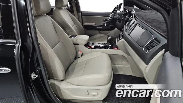 Kia The New Carnival id 2328924 из Кореи 20