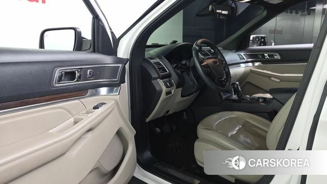 Ford Explorer id 4378165 из Кореи 32