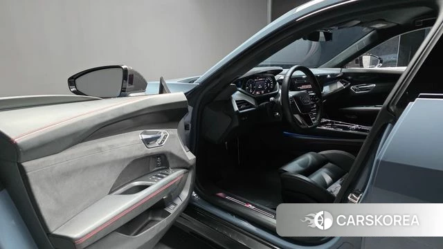 Audi RS e-Tron GT id 3923160 из Кореи 20