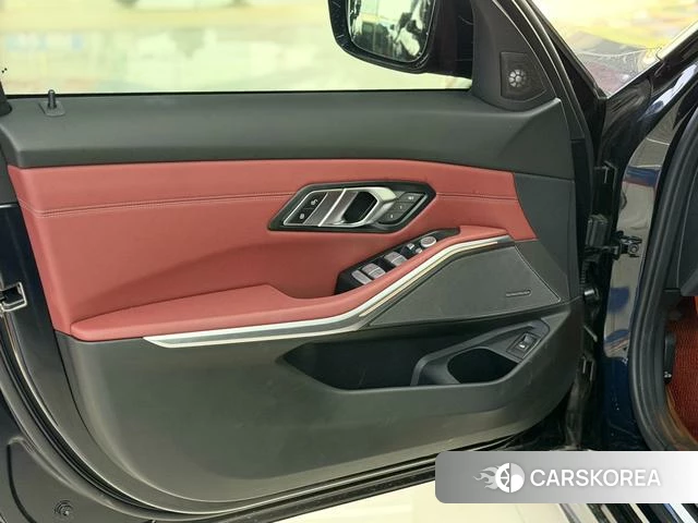 BMW 3 series id 4238231 из Китая 17