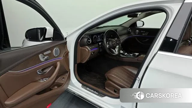 Mercedes-Benz E-Class W213 id 3368642 из Кореи 20