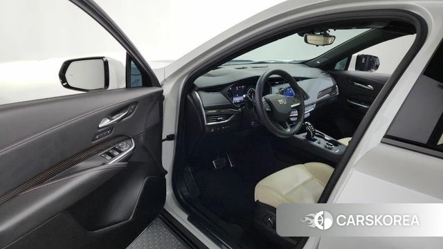 Cadillac XT4 id 4281767 из Кореи 36