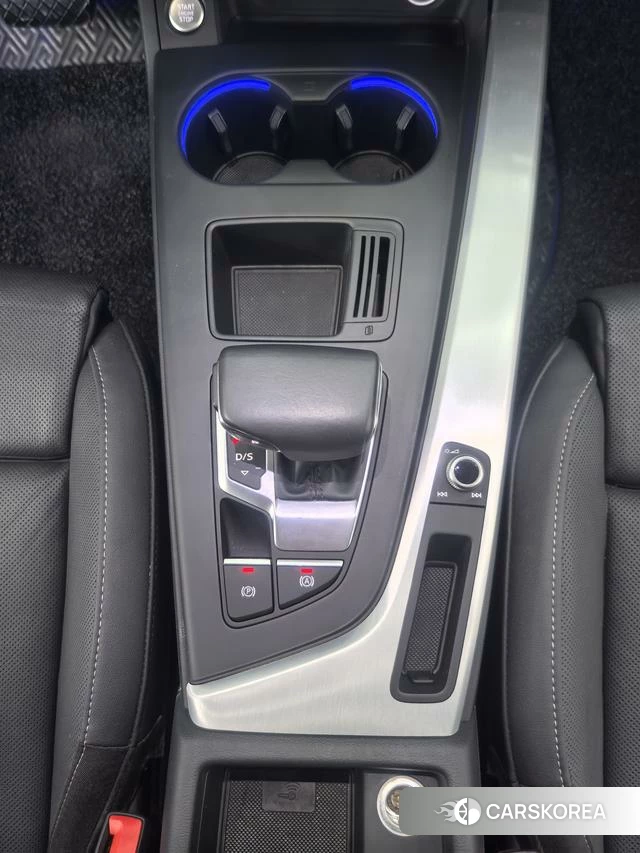 Audi A4L id 4313836 из Китая 40