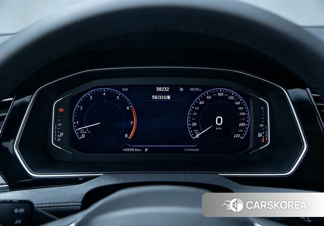 Volkswagen Passat id 4272000 из Китая 10