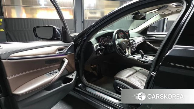 BMW 5 Series (G30) id 4658357 из Кореи 20