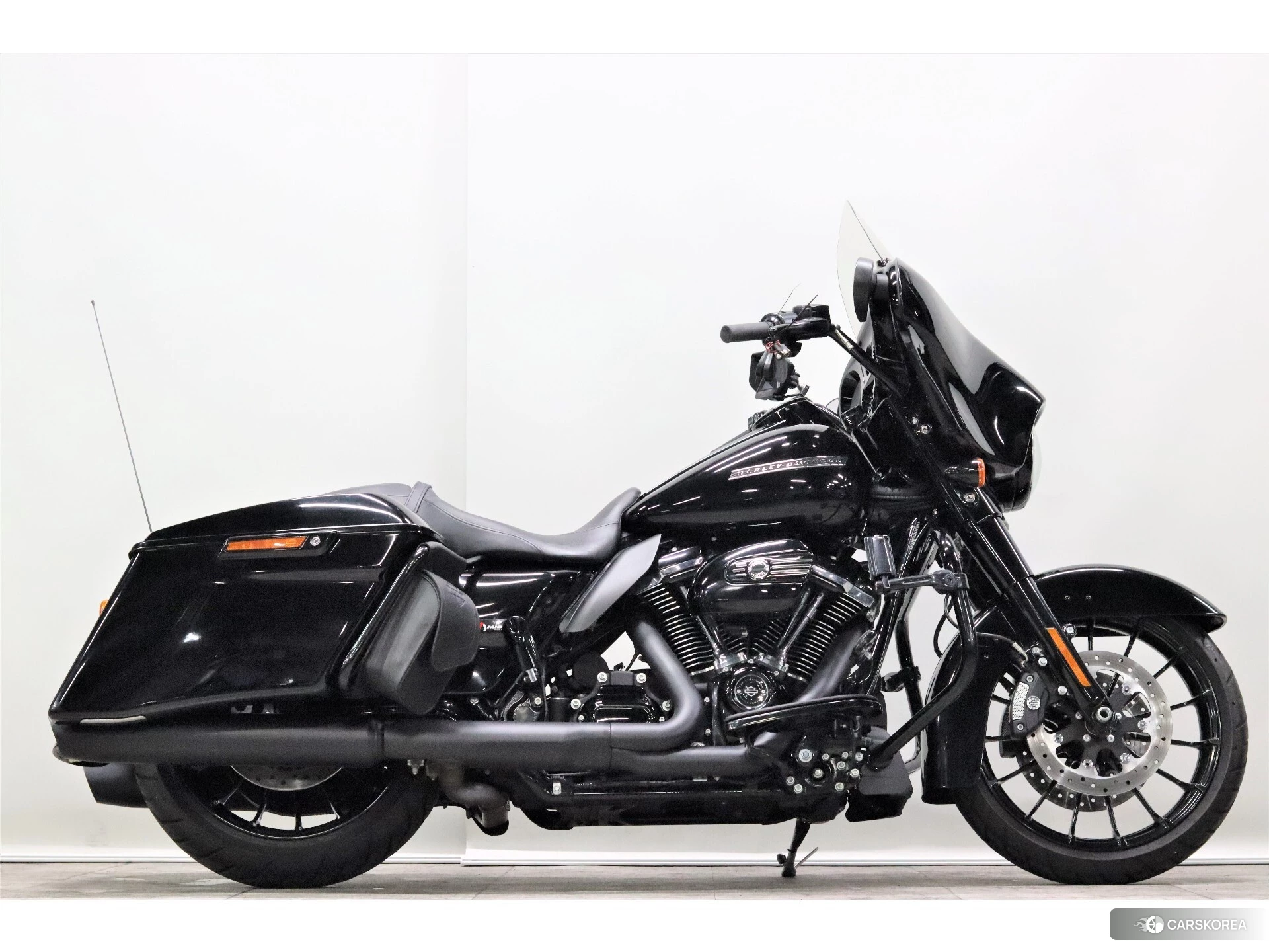 Harley-Davidson Street Glide FLHXS1690 id 3948158 из Японии 14