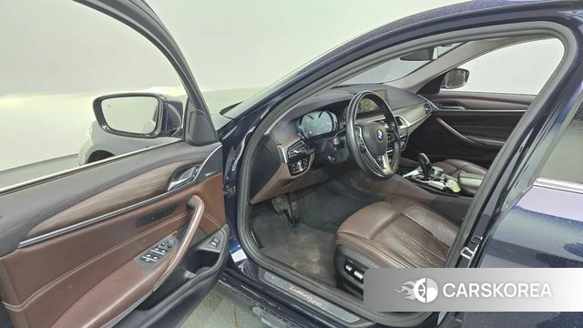 BMW 5 Series (G30) id 4232965 из Кореи 20